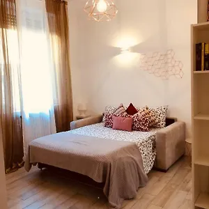 Apartamento Joy House -central Near Metro Arco Della Pace Brera-entire Perfect For Work & Play, Nightlife With Ac & Fast Wifi Welcome To The Cool Joy House!, Milán
